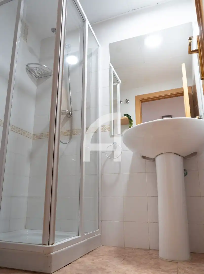 Bany de Pis en venda en Fuengirola amb Aire condicionat, Calefacció i Terrassa