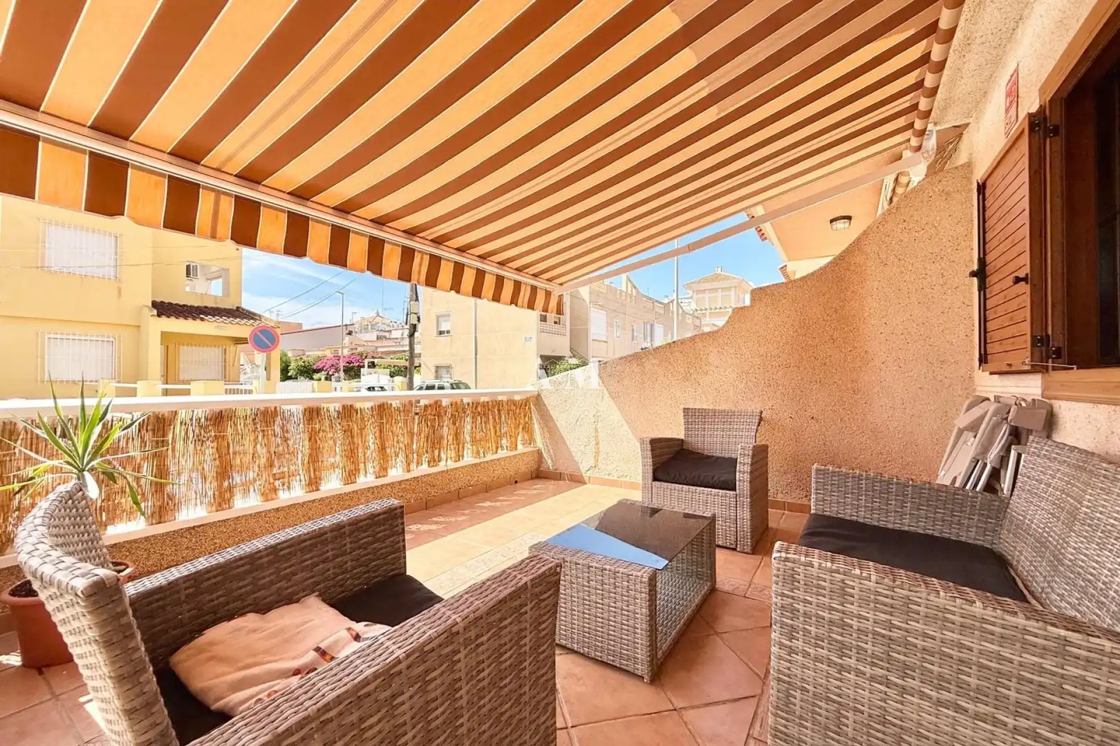 Terraced house with terrace to rent in Torre de la Horadada, imagen 2