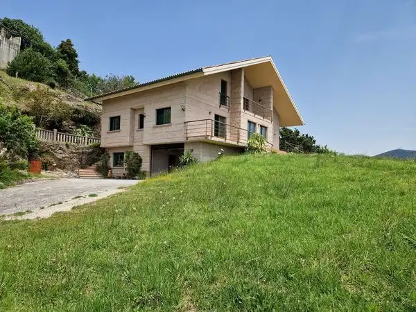 Exterior view of Houses for sale in Moaña  with Heating, Private garden and Parquet flooring