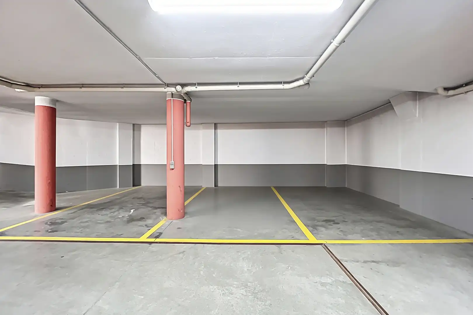 Parking of Attic for sale in Escaldes – Engordany  with Air Conditioner, Heating and Terrace