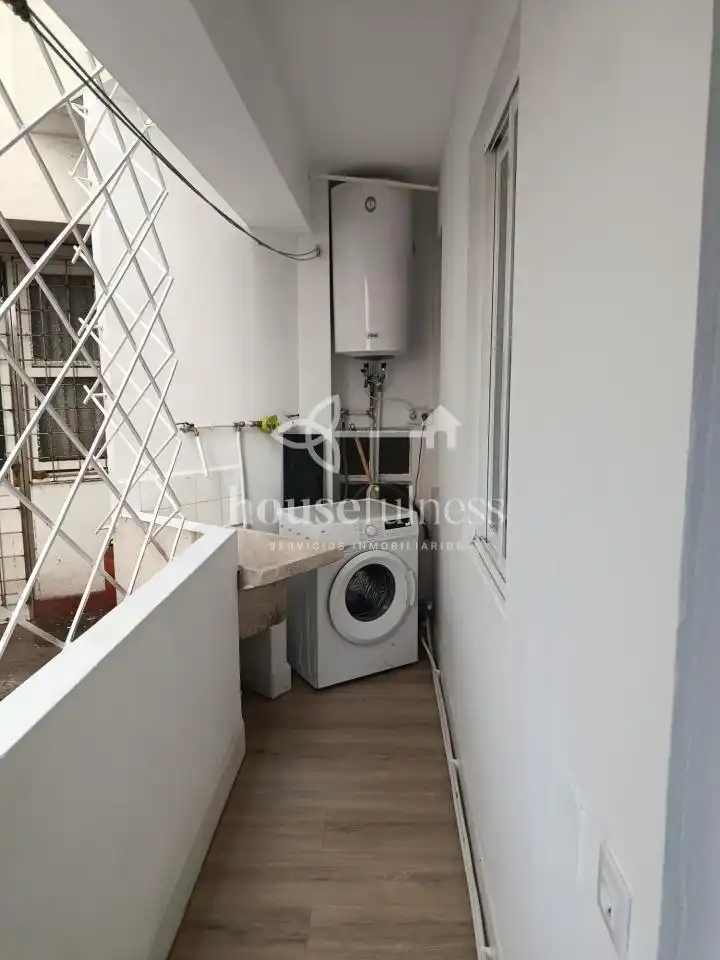 Piso de alquiler en Ferrol con Calefacción, Terraza y Amueblado