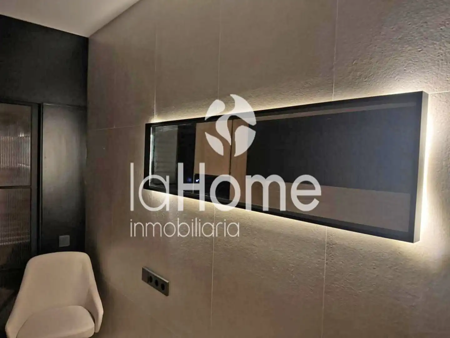 Badezimmer von Wohnung zum Verkauf in Paterna mit Klimaanlage, Heizung und Parkett