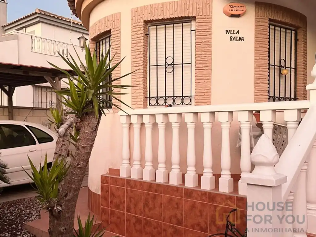Casa en venda a Calle Hinojos, imagen 2