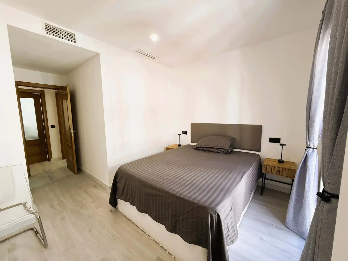 Schlafzimmer von Dachboden zum Verkauf in Chiclana de la Frontera mit Klimaanlage, Heizung und Terrasse