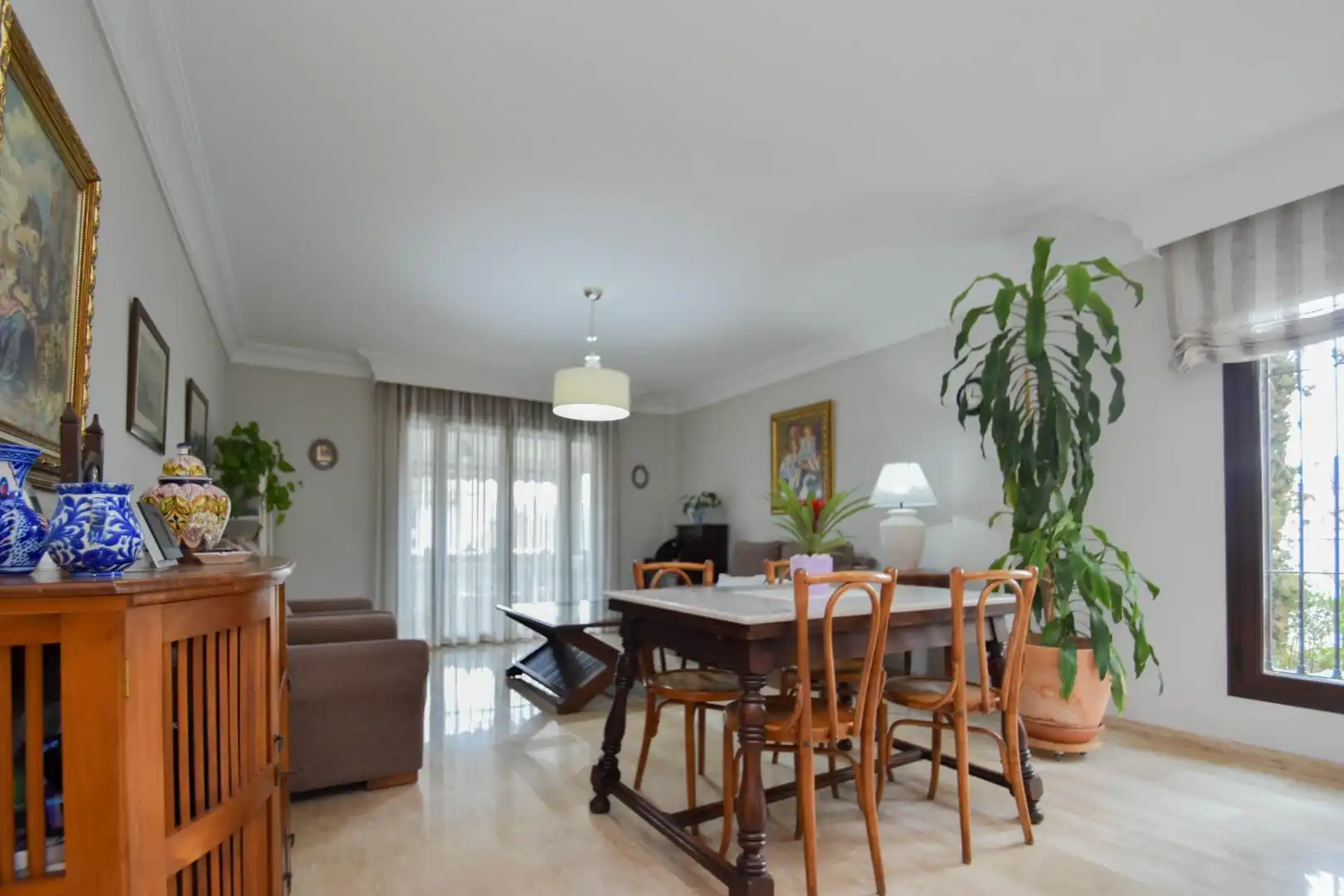Sala d'estar de Casa o xalet en venda en Las Gabias amb Aire condicionat, Calefacció i Jardí privat