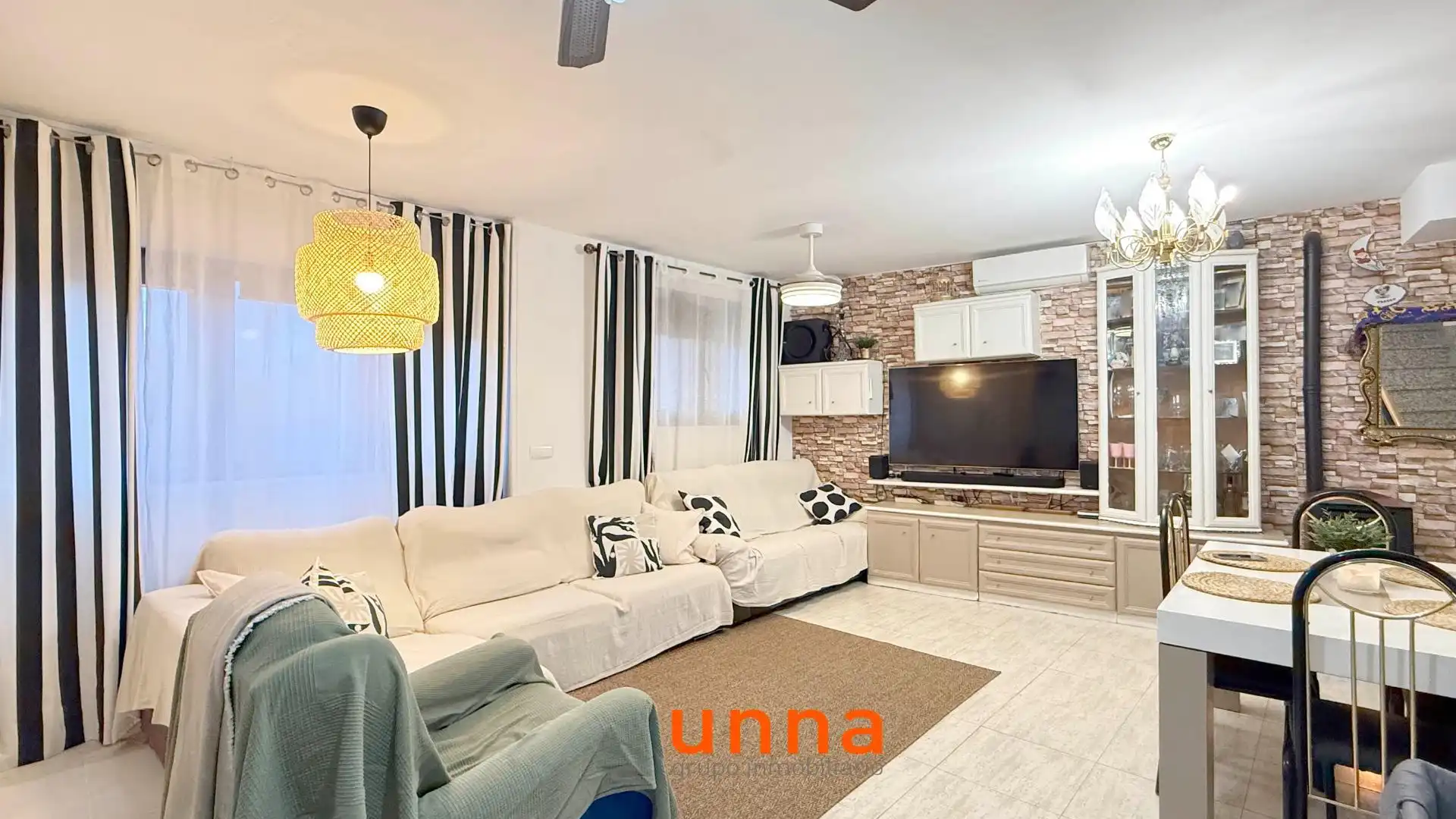 Exterior view of Duplex for sale in Casarrubios del Monte  with Air Conditioner, Terrace and Community pool