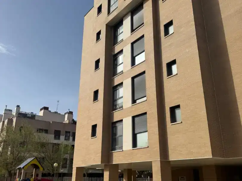 Vista exterior de Pis en venda en Hospital Nuevo