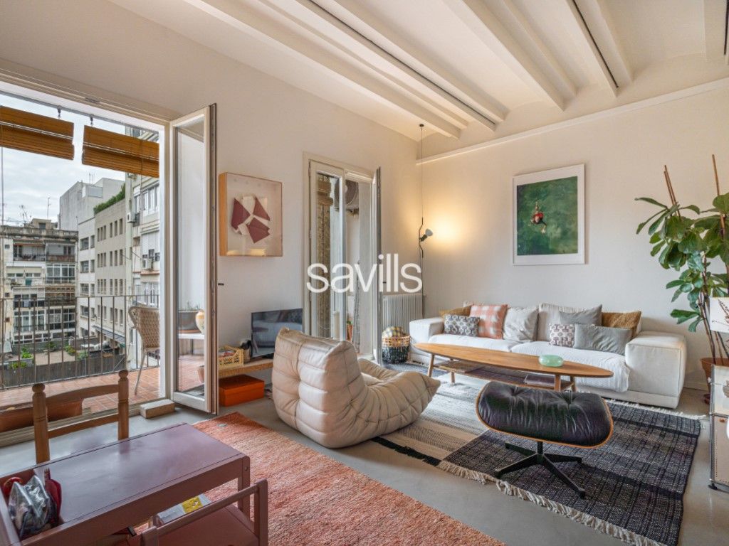 Wohnzimmer von Wohnungen zum Verkauf in  Barcelona Capital mit Klimaanlage, Terrasse und Ofen