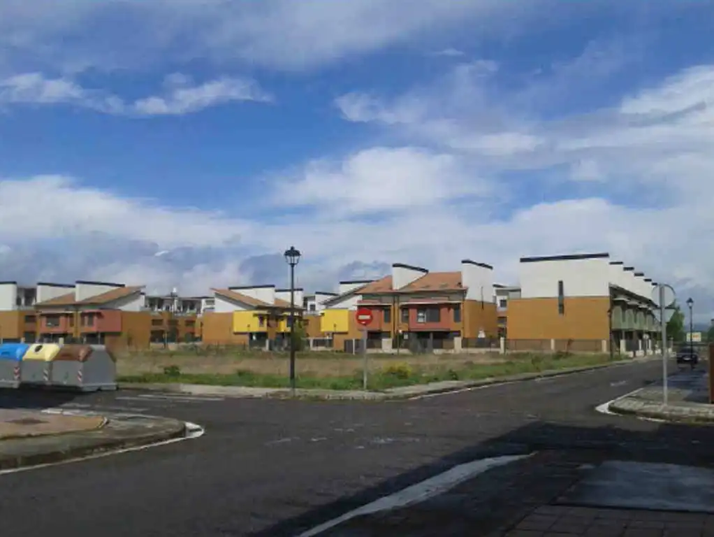 Terreny residencial en venda a Calle Clara Campoamor, imagen 3