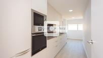 Kitchen of Flat for sale in Girona Capital