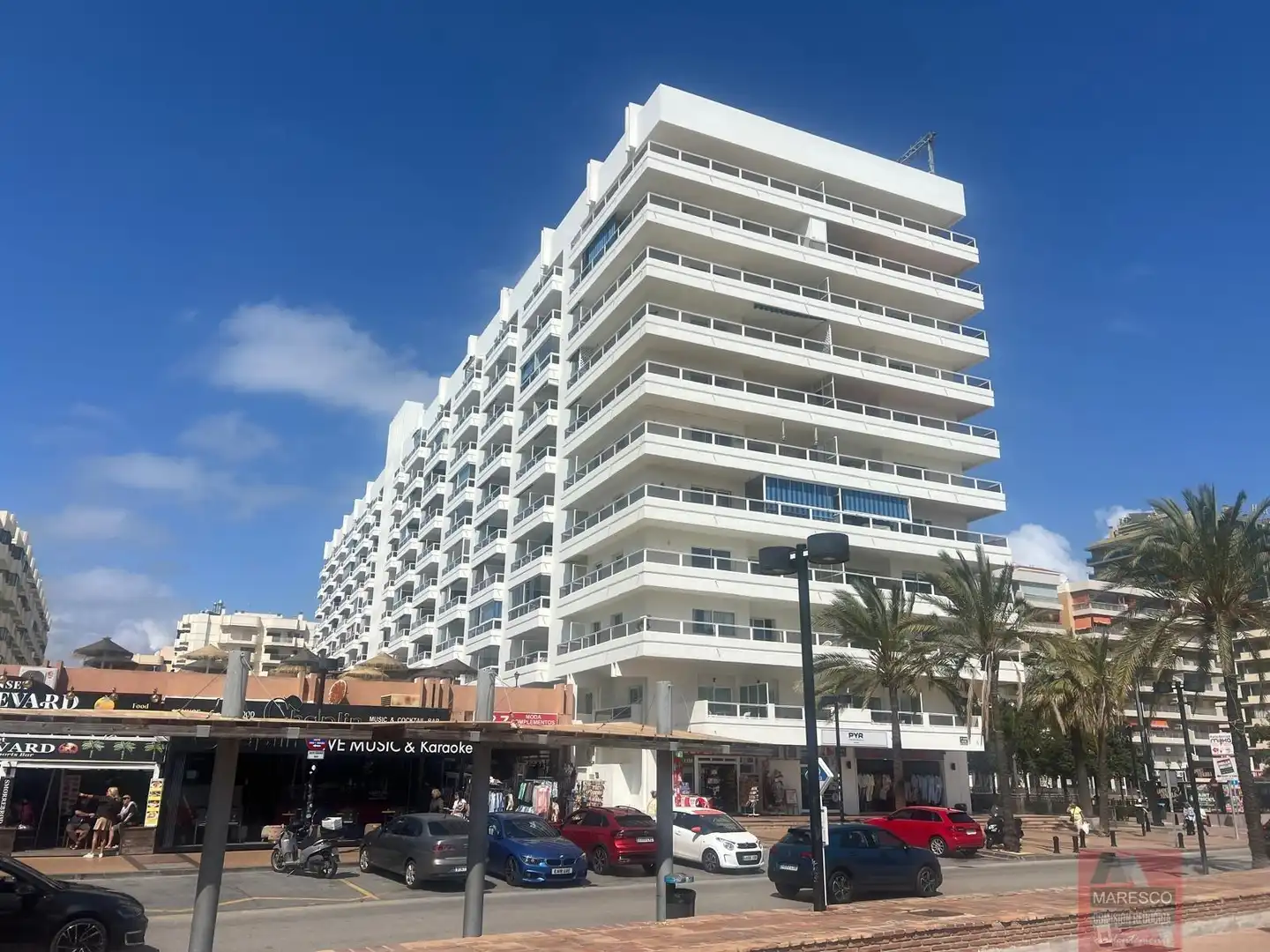 Vista exterior de Estudi en venda en Fuengirola amb Aire condicionat, Calefacció i Terrassa