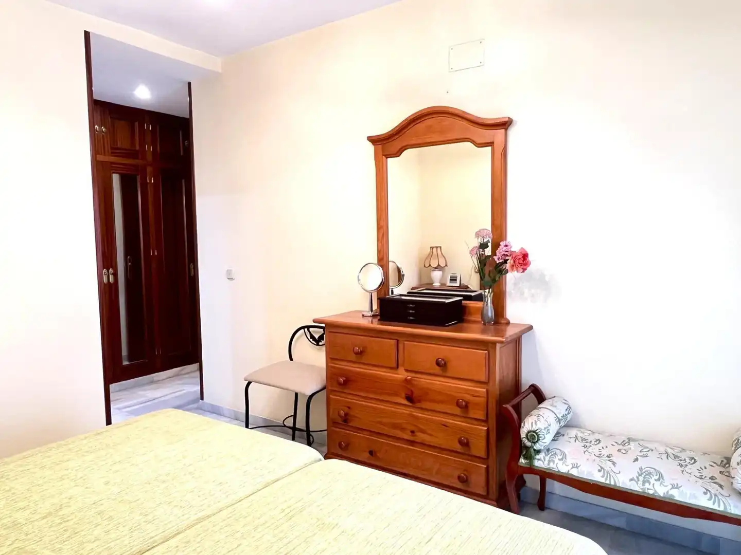 Schlafzimmer von Wohnungen zum Verkauf in Fuengirola mit Gemeinschaftspool