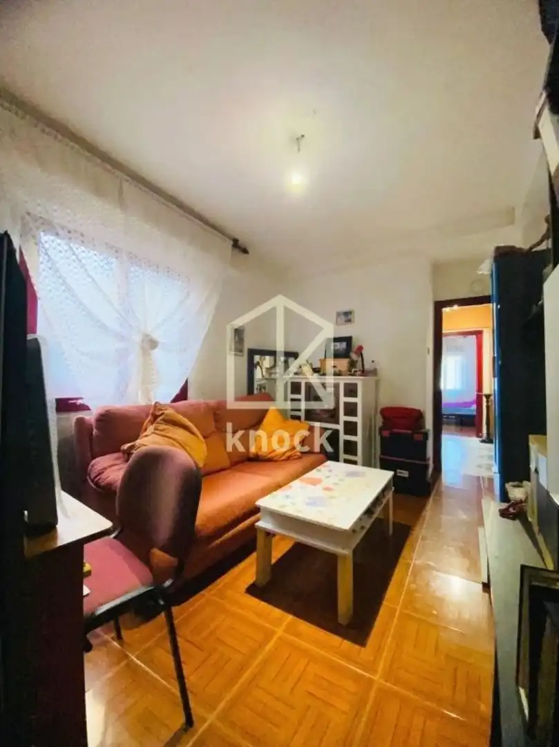 Living room of Flat for sale in Avilés  with Terrace and Furnished