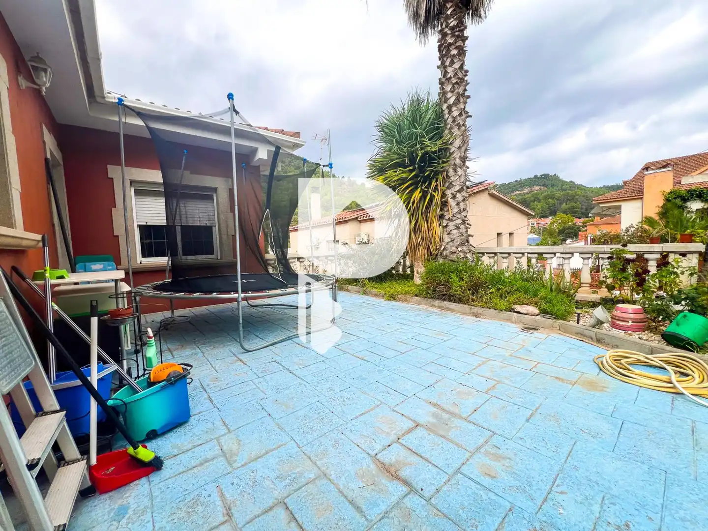 Vista exterior de Casa o chalet en venta en Cervelló con Aire acondicionado, Calefacción y Jardín privado