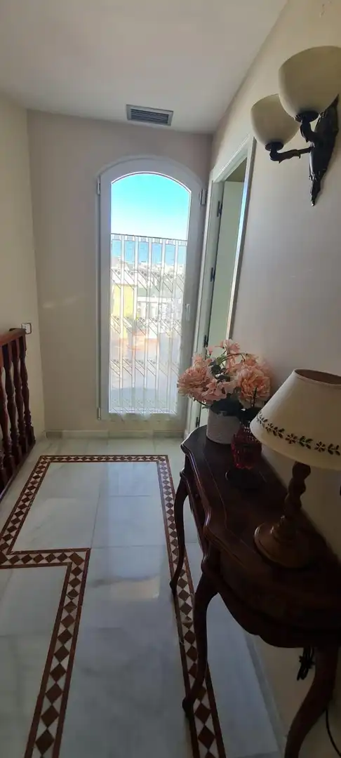 Casa o xalet en venda en San Fernando amb Aire condicionat, Calefacció i Jardí privat