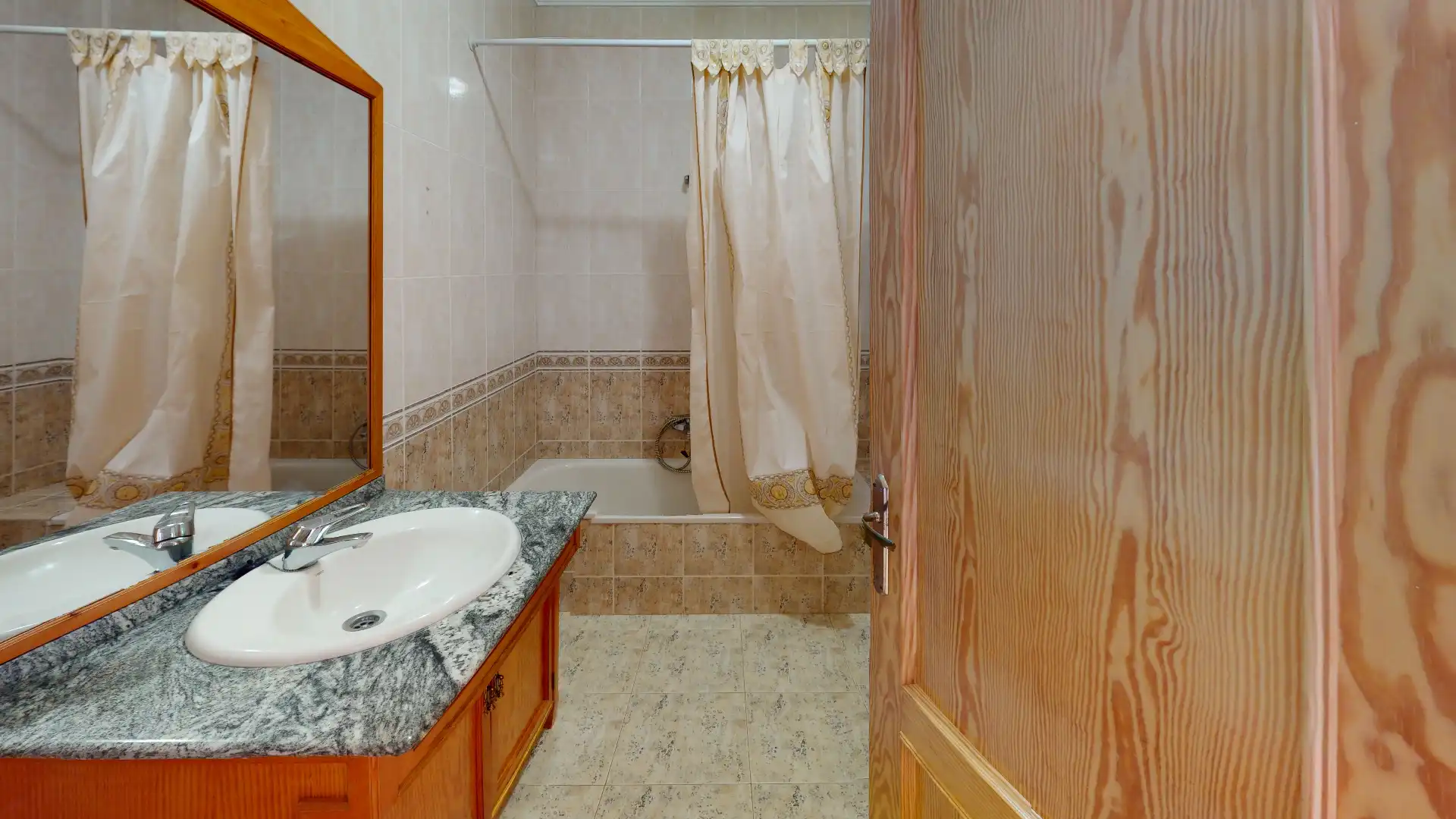Bany de Casa o xalet en venda en Fuente-Álamo amb Jardí privat, Terrassa i Balcó