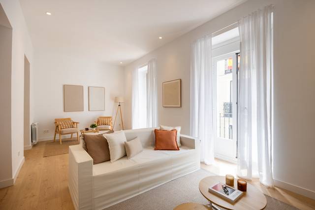 Piso en Venta en Calle de Don Felipe en Universidad - Malasaña