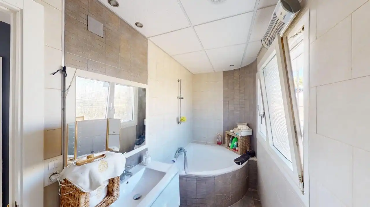 Villa mit Pool zum Verkauf in Benajarafe, imagen 39