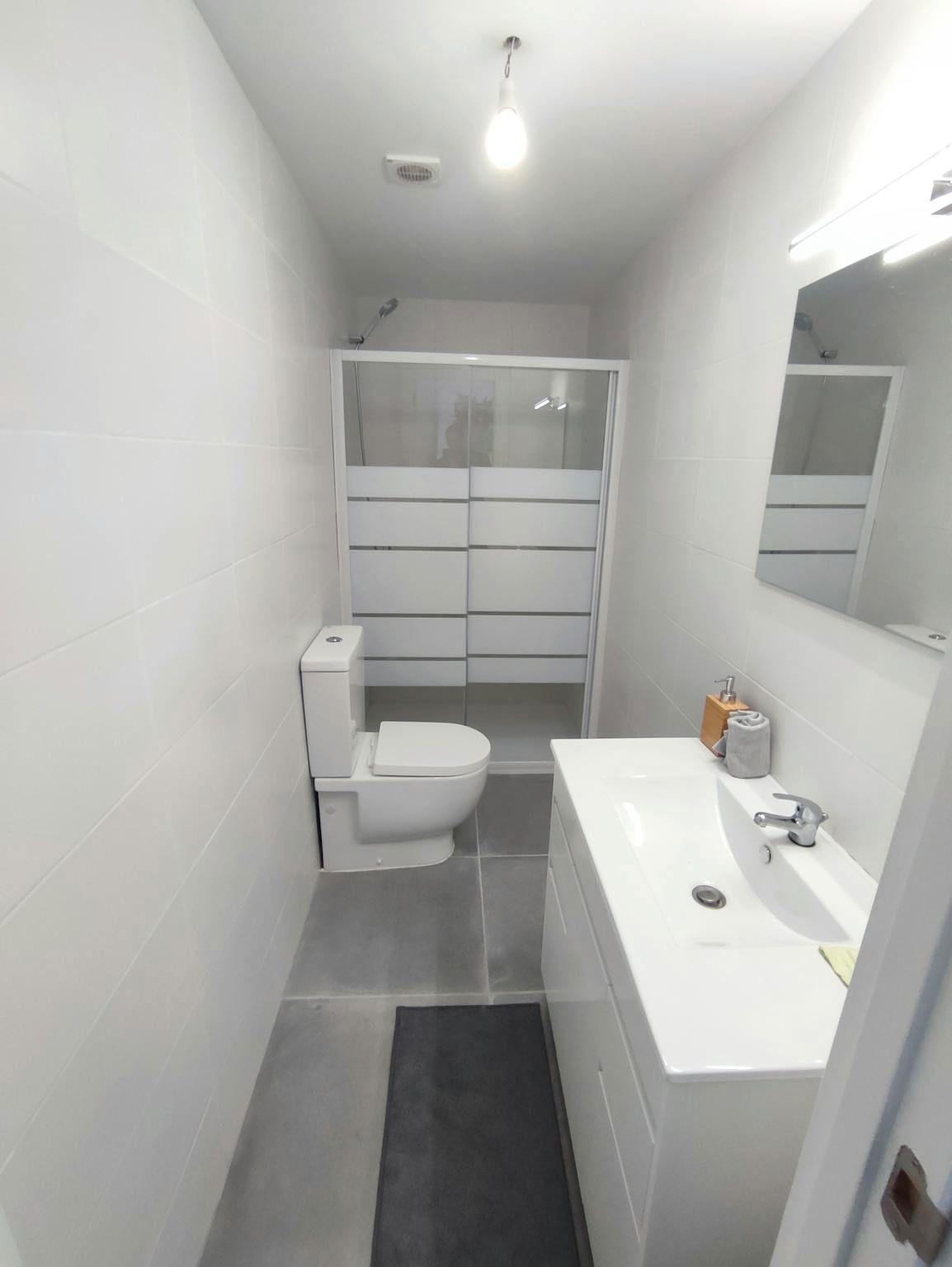 Flat to share in N/A, Eixample Sud - La Barceloneta