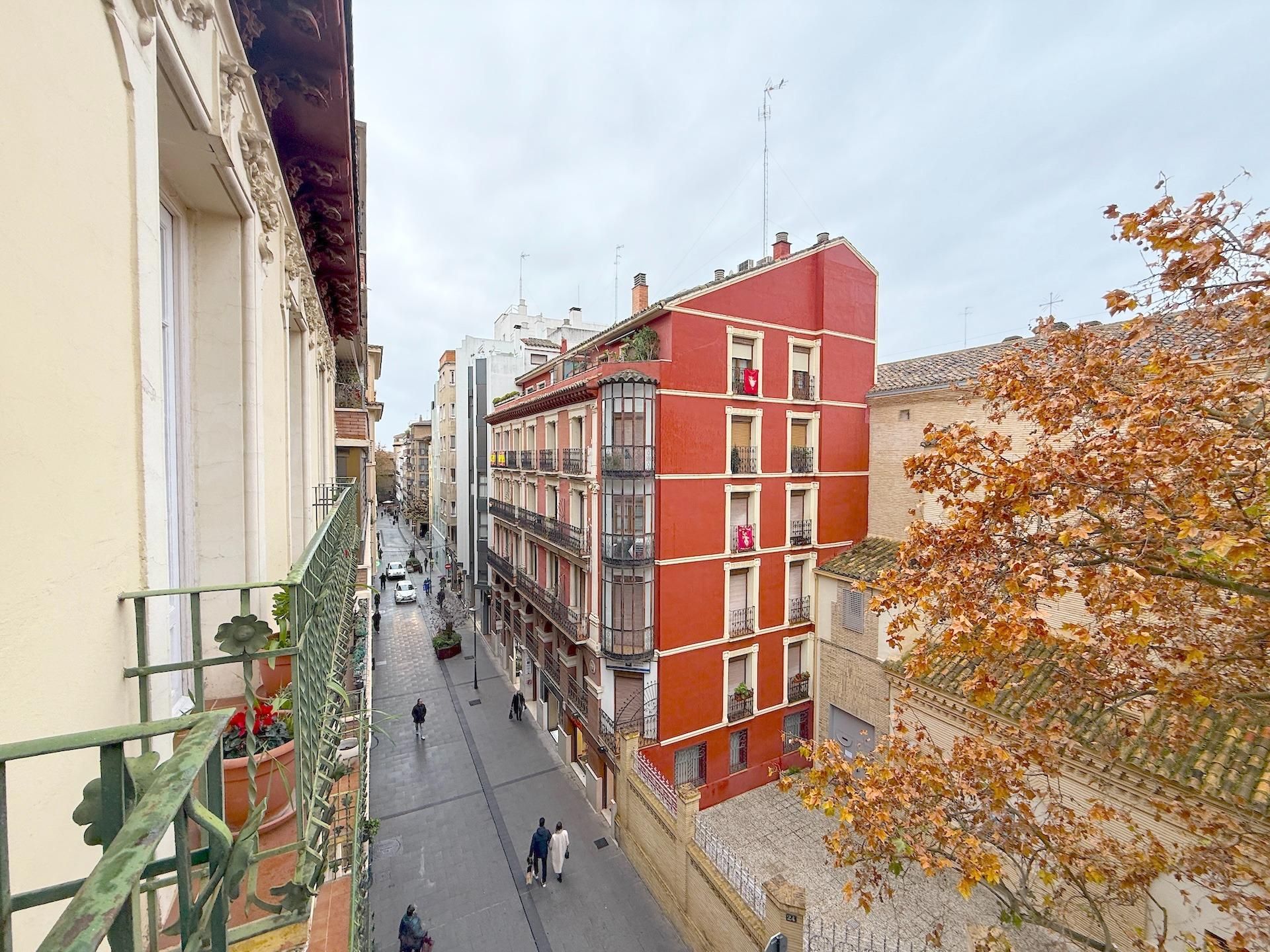 Exterior view of Flat to rent in  Zaragoza Capital  with Terrace and Balcony