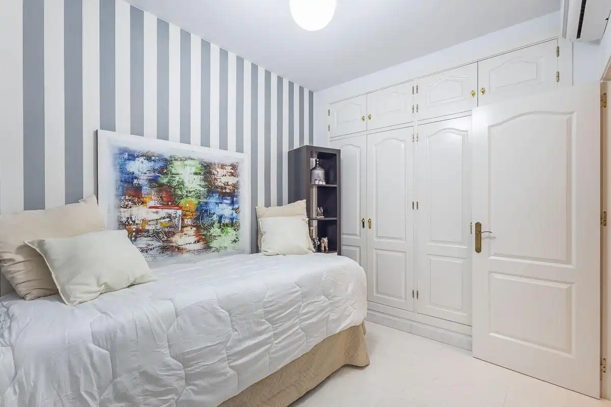 Habitación de Casa adosada en venta en Motril con Terraza, Balcón y Piscina comunitaria