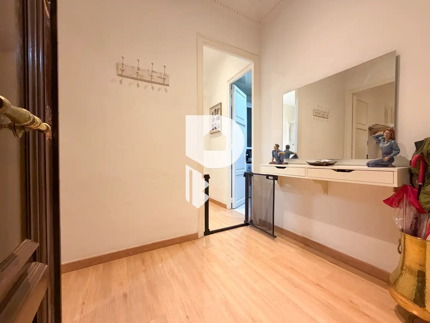 Flat for sale in Barcelona  with Air Conditioner, Heating and Parquet flooring