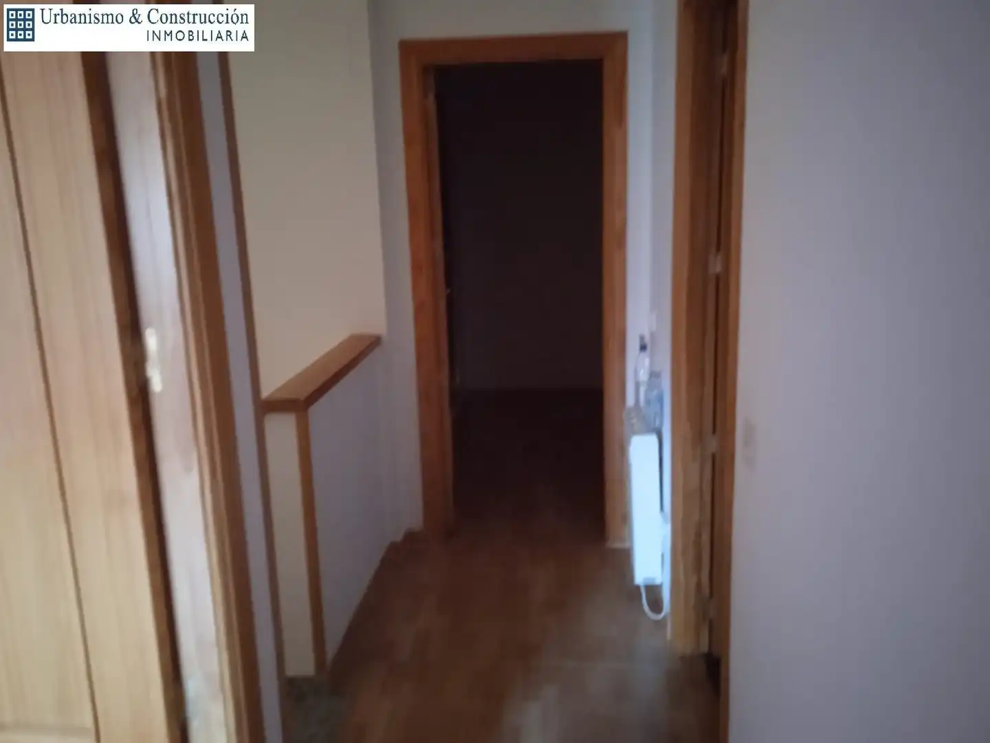 Einfamilien-Reihenhaus zum Verkauf in Piedrabuena mit Klimaanlage, Parkett und Terrasse