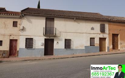 Vista exterior de Casa o xalet en venda en Illora amb Terrassa, Traster i Moblat