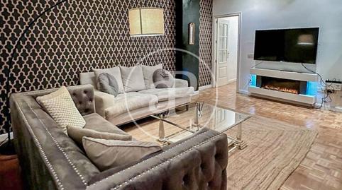 Foto 5 de Piso en venta en Castillejos - Cuzco, Madrid