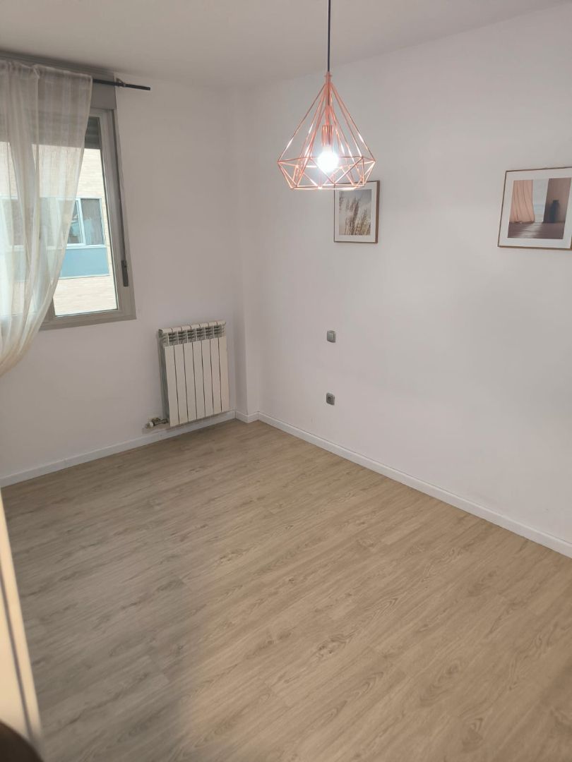 Bedroom of Attic for sale in Cadrete  with Air Conditioner, Heating and Parquet flooring