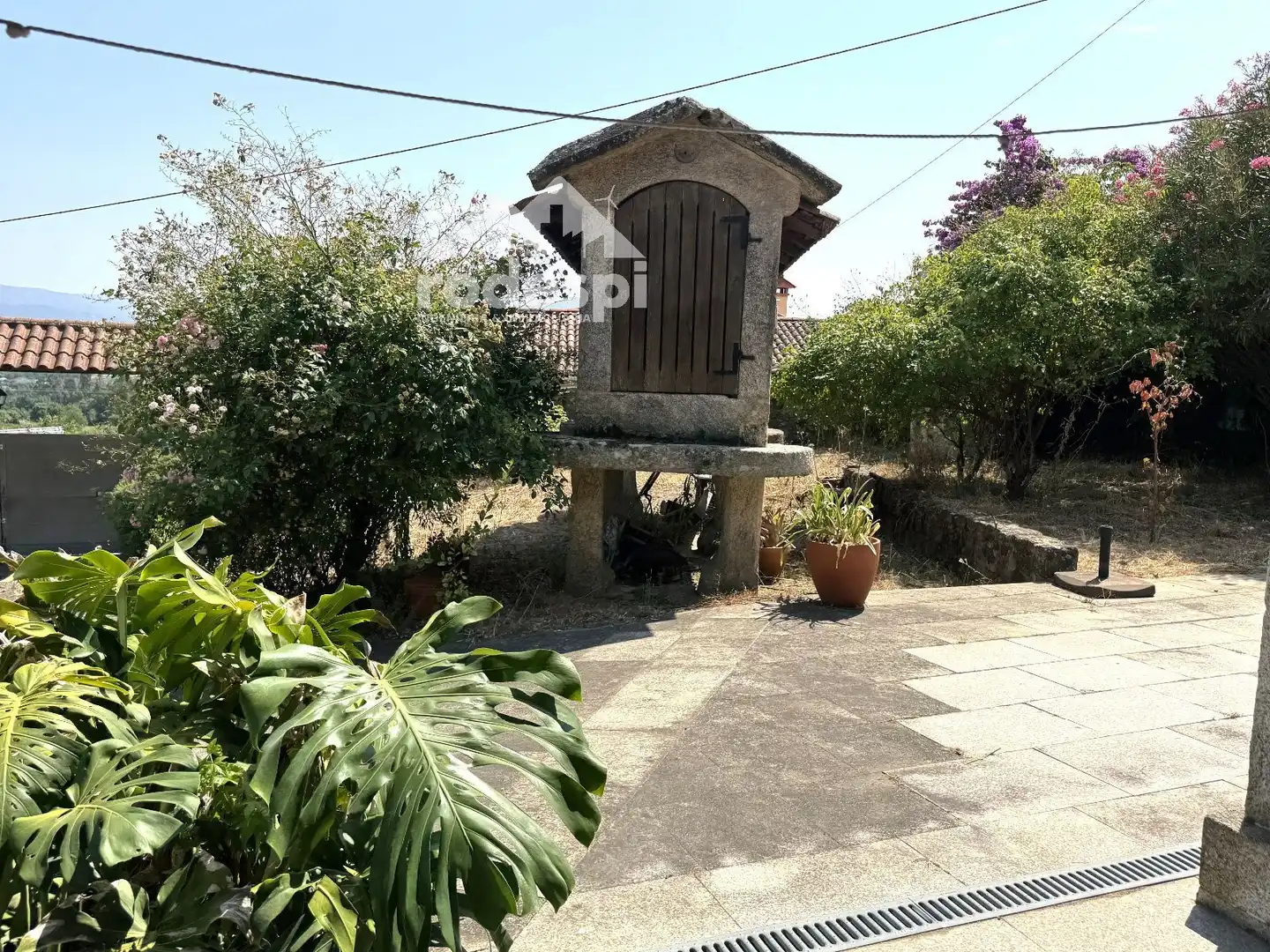 Casa o chalet en venta en As Neves   con Calefacción, Trastero y Piscina