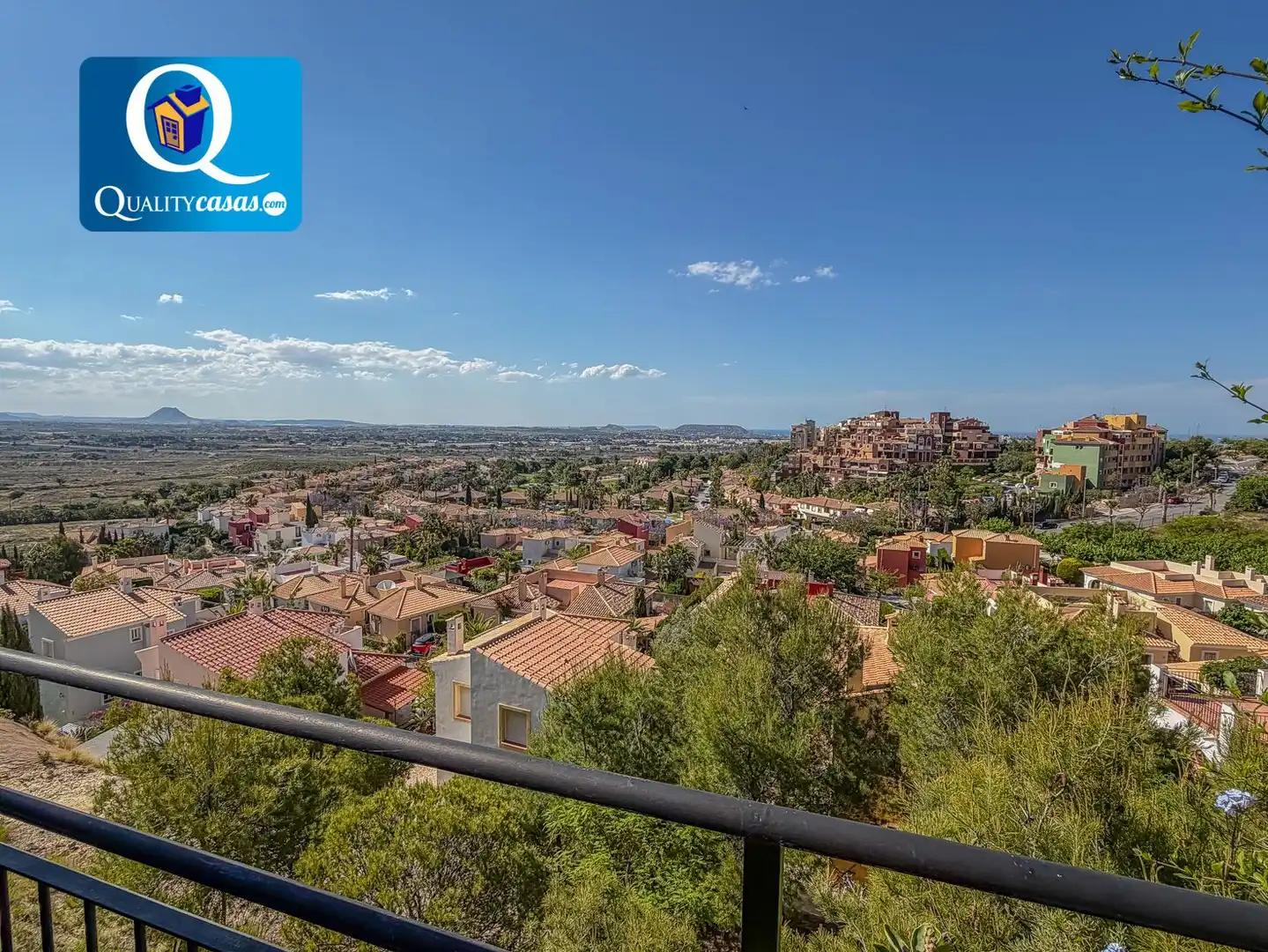 Vista exterior de Dúplex en venta en Mutxamel con Aire acondicionado, Terraza y Piscina comunitaria