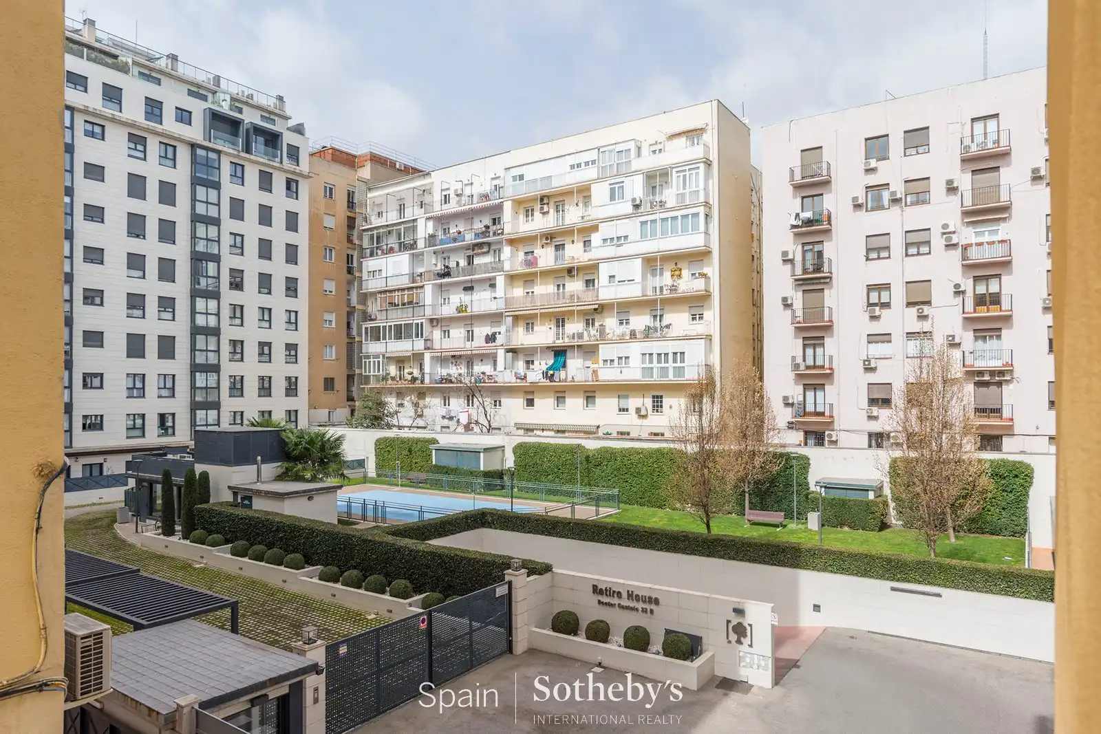 Vista exterior de Apartamento en venta en Madrid con Aire acondicionado, Calefacción y Trastero