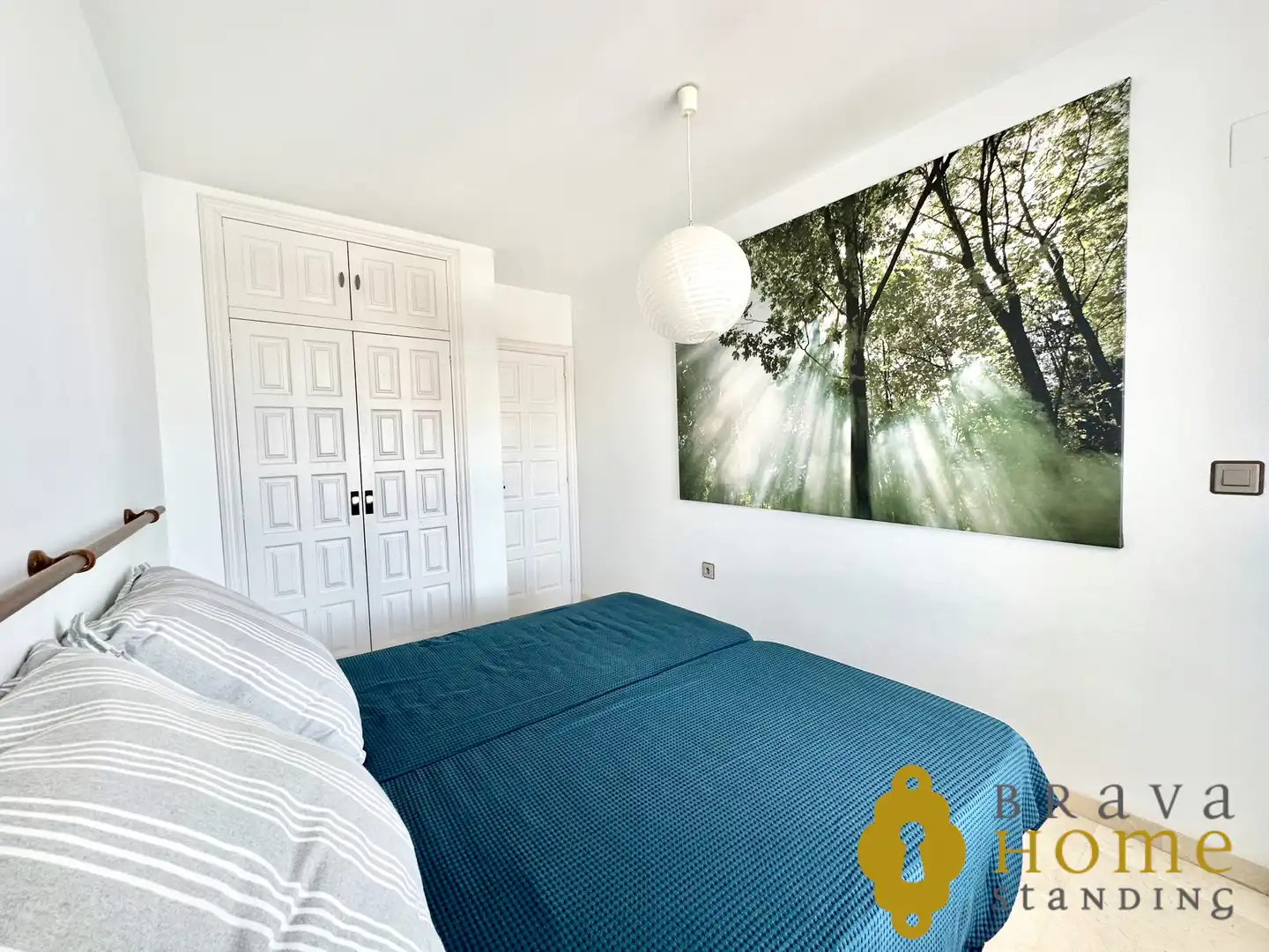 Schlafzimmer von Dachboden zum Verkauf in Empuriabrava mit Klimaanlage, Terrasse und Möbliert