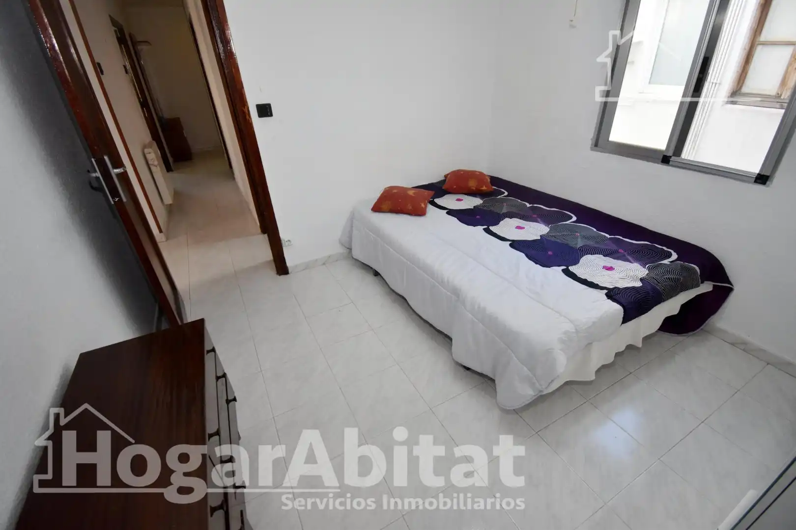 Habitación de Piso en venta en Castellón de la Plana / Castelló de la Plana con Amueblado y Balcón