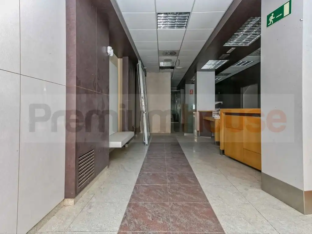 Business premises for sale in Calle de Mossèn Jacint Verdaguer, imagen 10