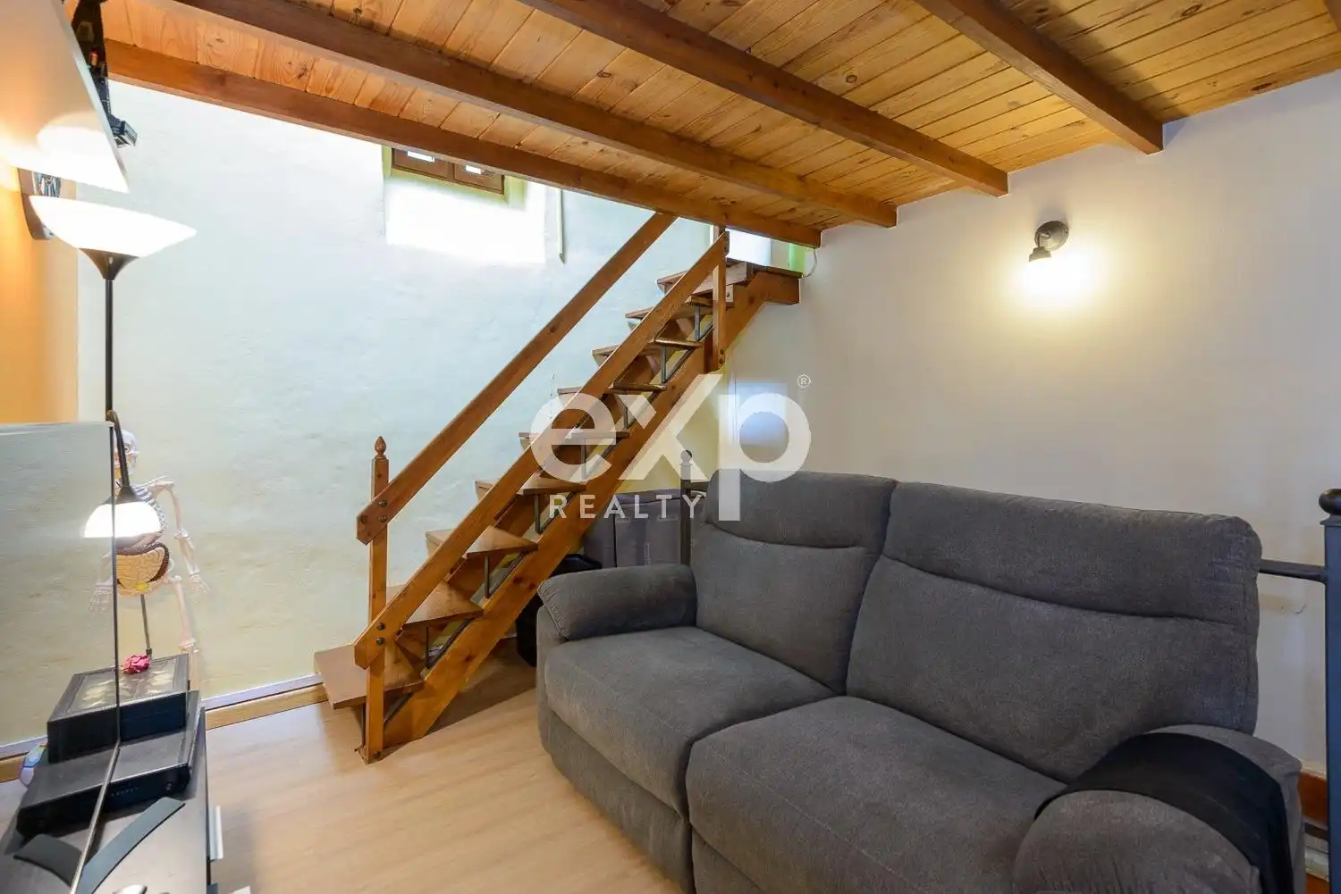 Sala d'estar de Casa o xalet en venda en Lena amb Calefacció, Jardí privat i Terrassa