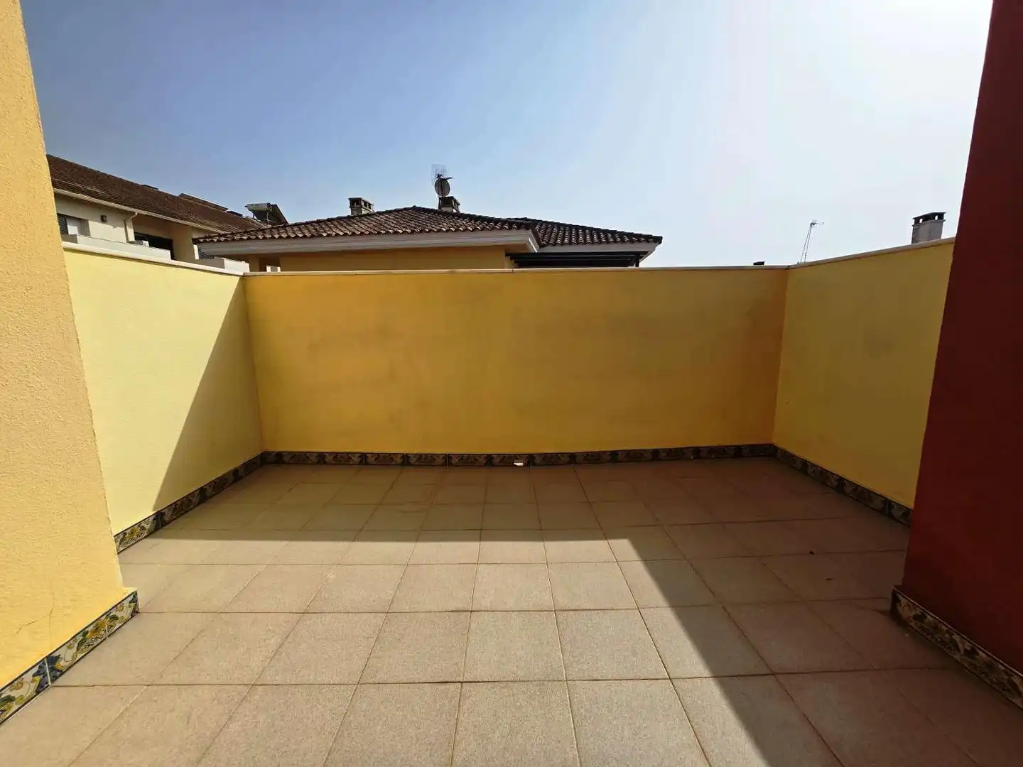 Terrassa de Casa o xalet en venda en Bormujos amb Aire condicionat i Piscina