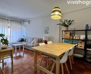 Living room of Flat to rent in  Madrid Capital  with Air Conditioner, Heating and Terrace