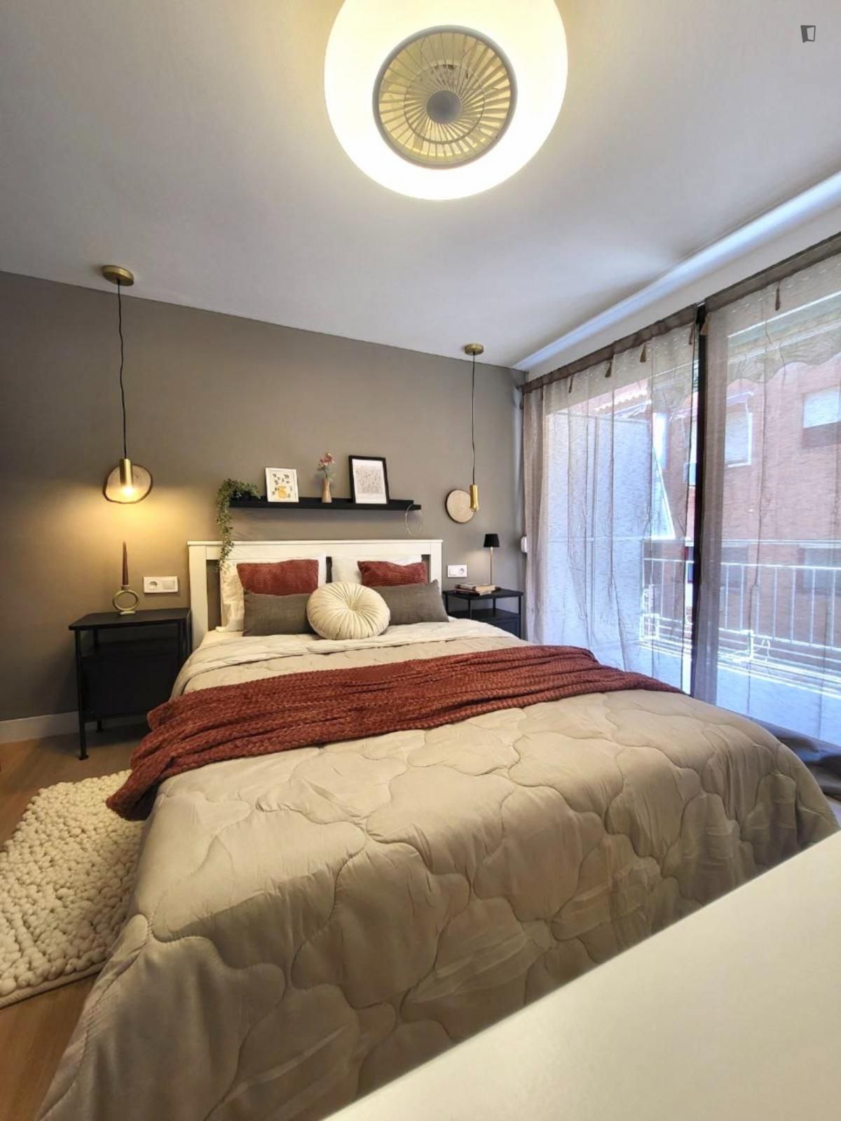 Dormitori de Apartament per a compartir en Alicante / Alacant amb Moblat, Forn i Microones