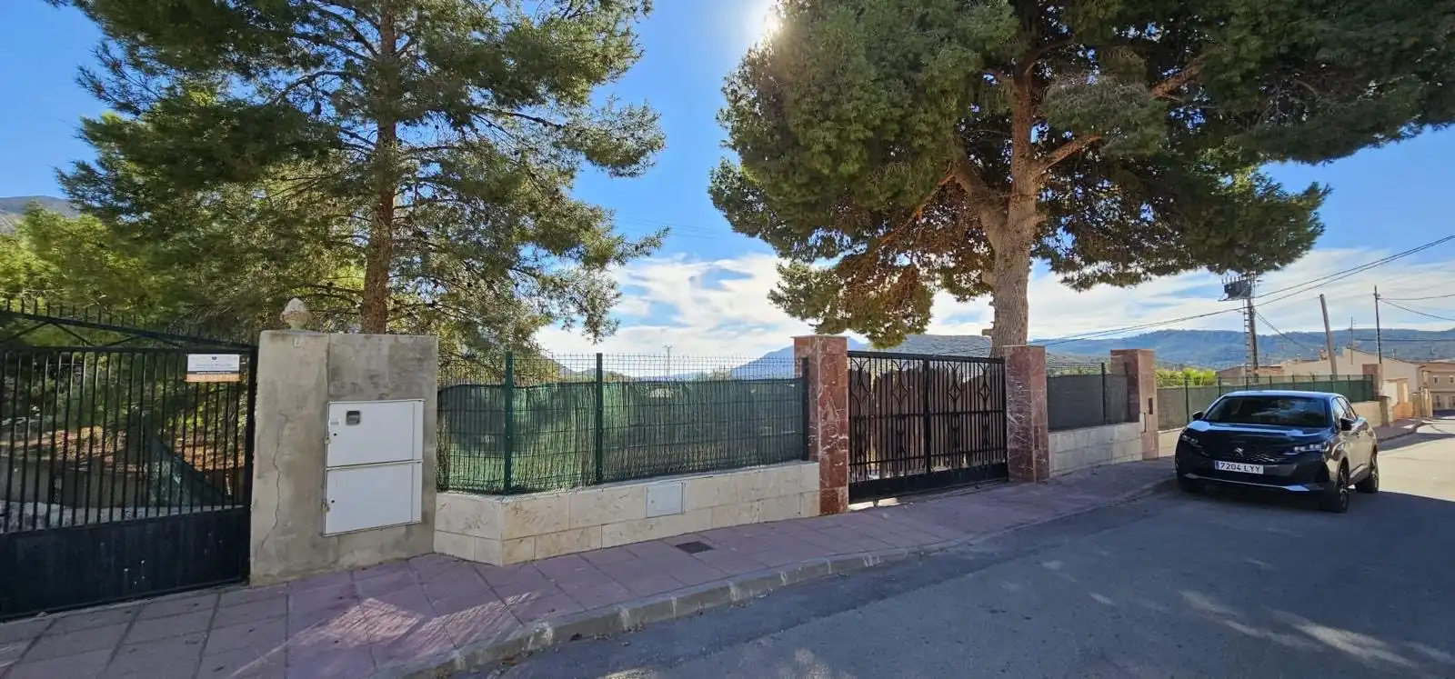 Vista exterior de Casa o chalet en venta en Algueña con Aire acondicionado, Calefacción y Jardín privado