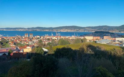 Vista exterior de Casa o xalet en venda en Vigo  amb Calefacció, Jardí privat i Terrassa