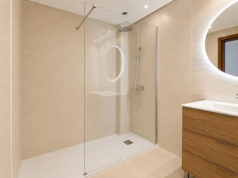 Bathroom of Flat for rent in Estepona  with Air Conditioner, Heating and Terrace