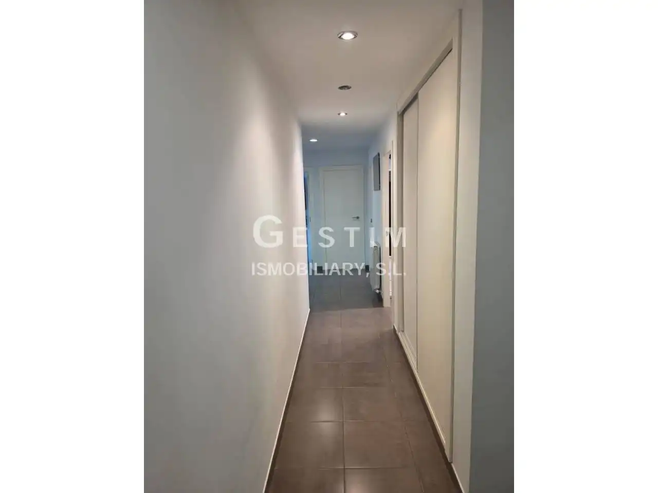 Piso en venta en Vic con Calefacción, Trastero y Balcón