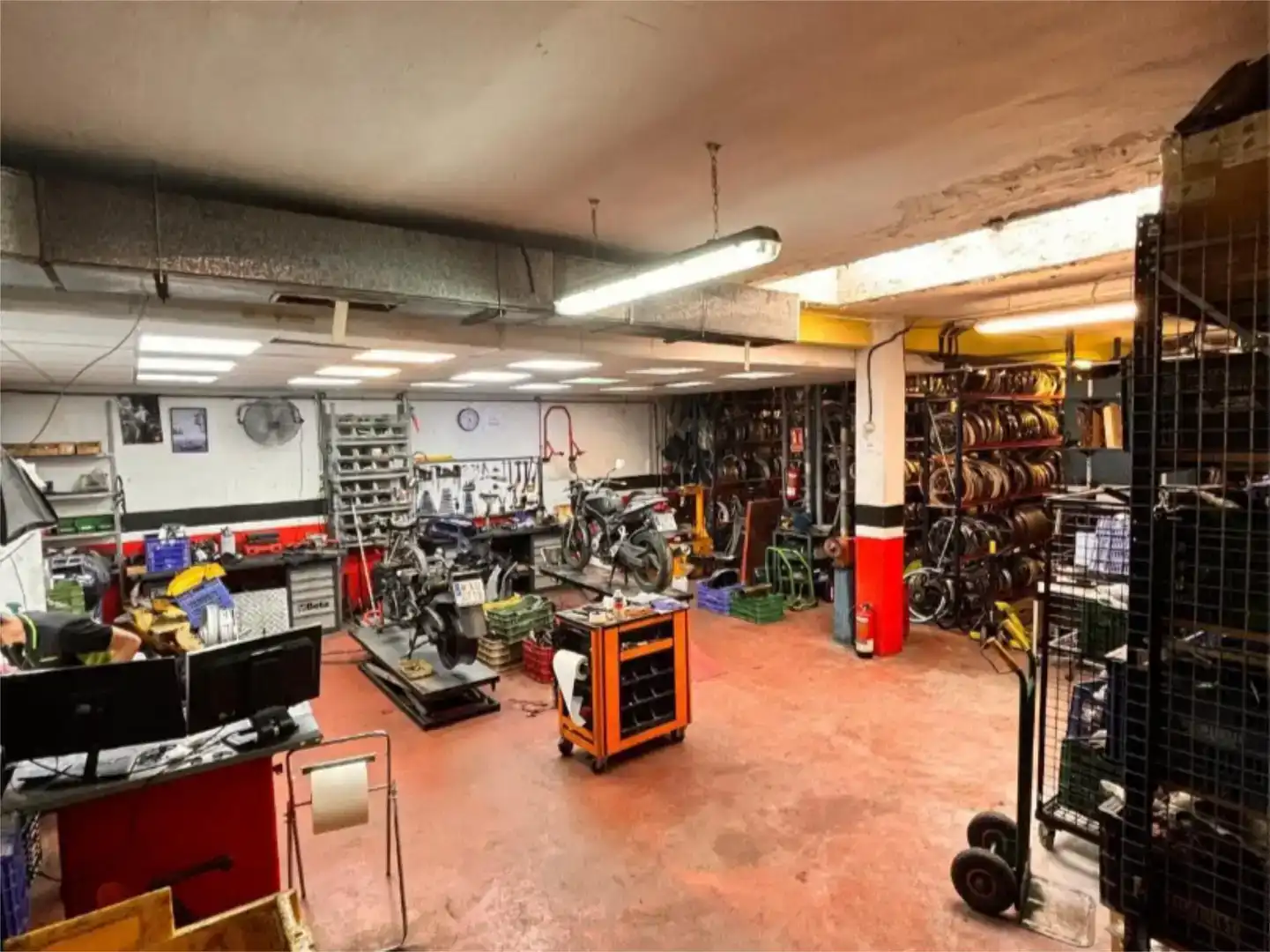 Nau industrial en venda en Carabanchel