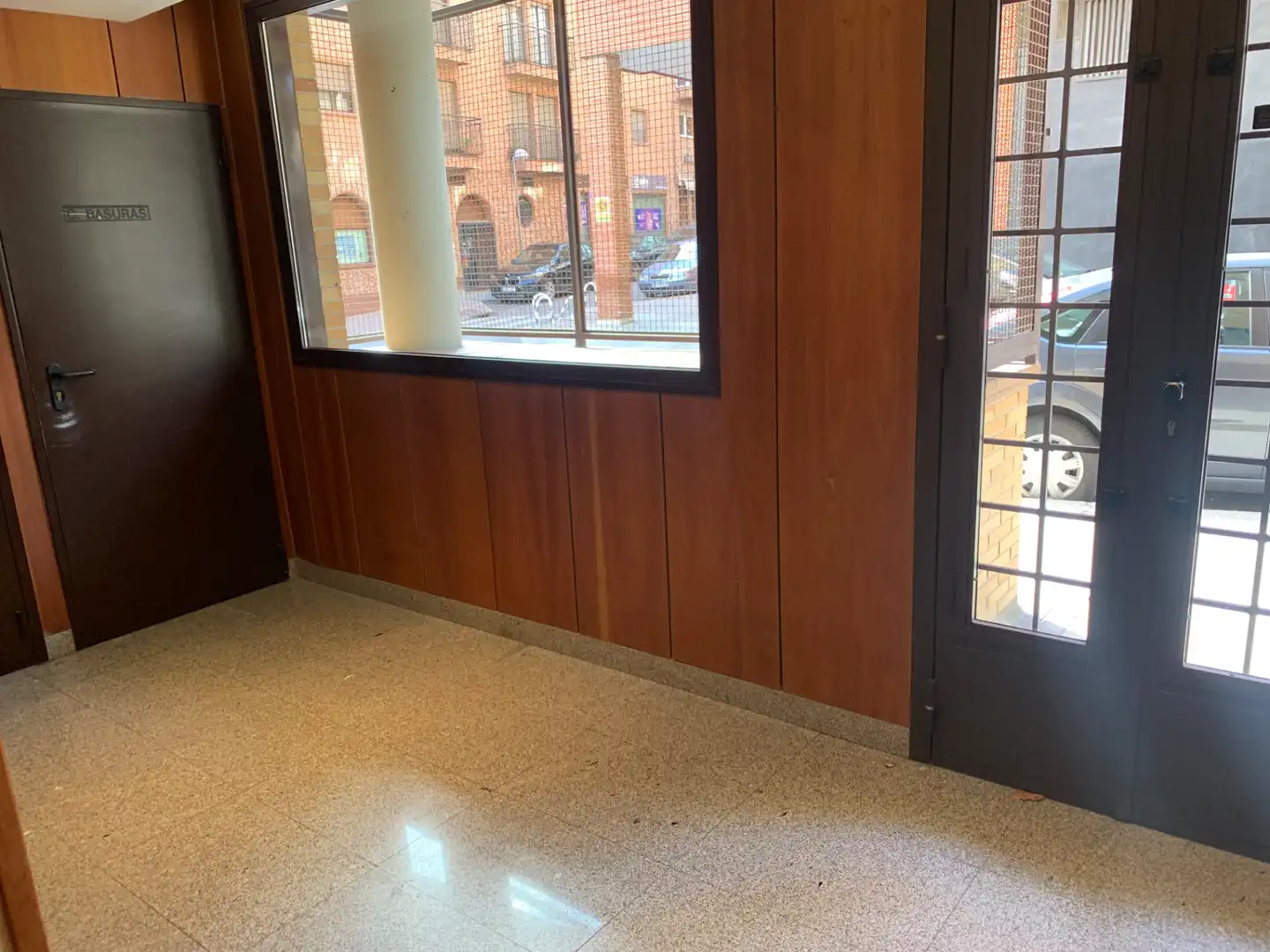 Flat for rent in Madrid  with Air Conditioner, Storage room and Oven