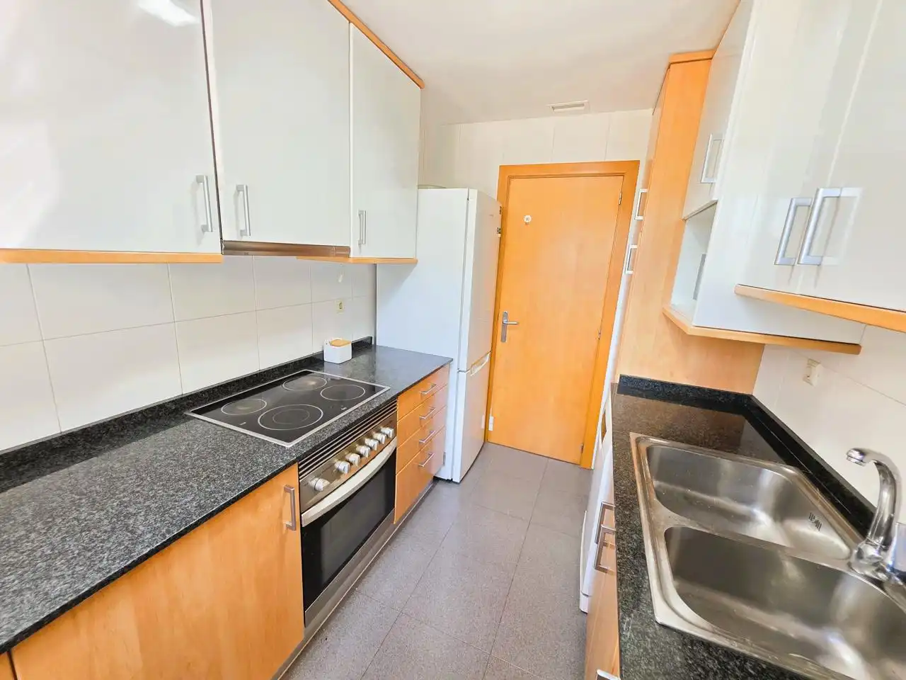 Kitchen of Ground floor for sale in Castelldefels  with Air Conditioner, Terrace and Storage room