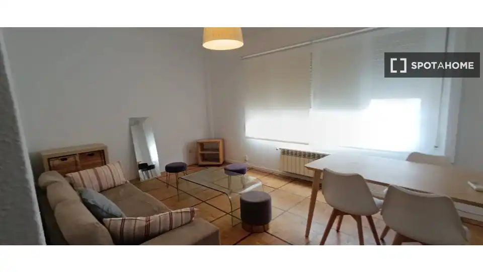 Sala d'estar de Apartament per a compartir en Madrid amb Aire condicionat, Terrassa i Moblat