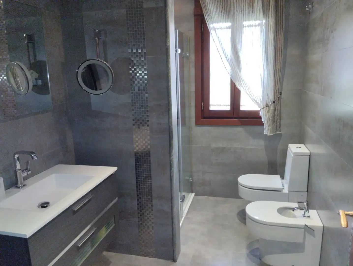 Bathroom of Houses for sale in El Escorial  with Air Conditioner, Heating and Private garden