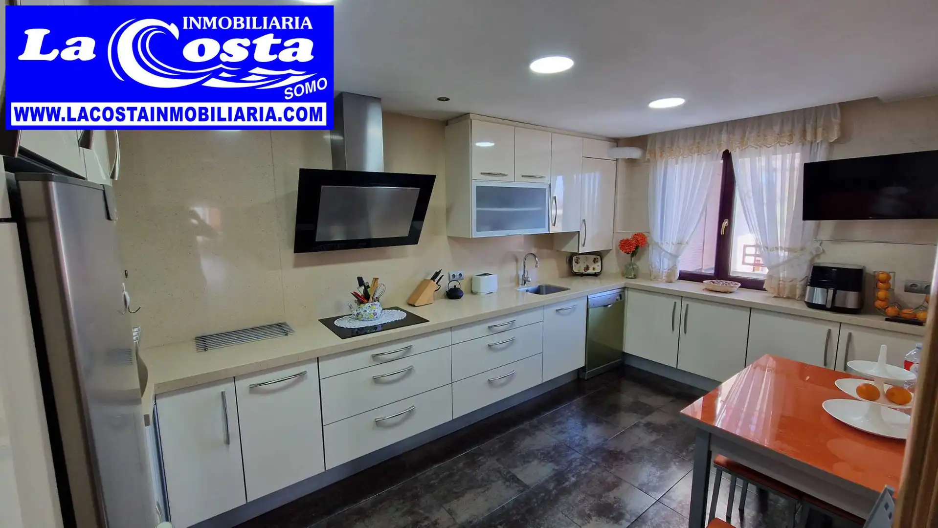 Wohnung zum Verkauf in Calle Campogiro, 3, Peñacastillo - Nueva Montaña